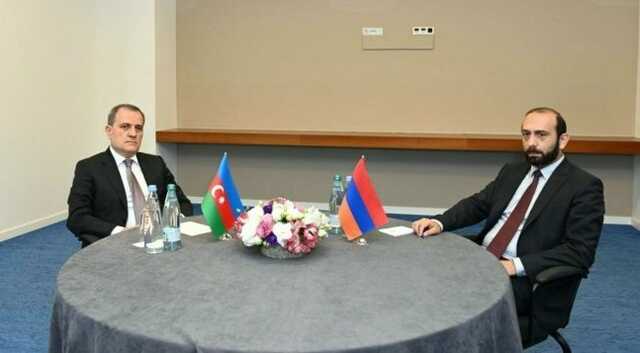 В Тбилиси прошли переговоры глав МИД Армении и Азербайджана