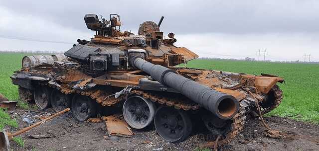 Монастырский представил в Праге выставку уничтоженной техники российских оккупантов