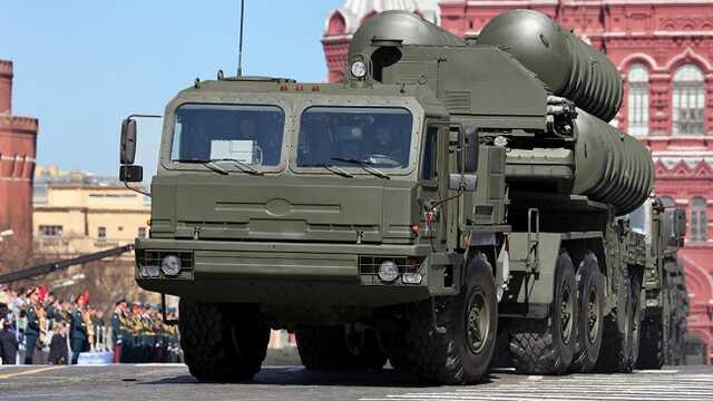 Росія зібралася озброїти армію Білорусі ЗРК С-400