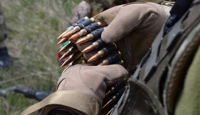 Ексгенерали НАТО допоможуть Україні із захисним спорядженням