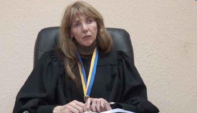 У Києві скандальна суддя відмовилася подавати декларацію НАЗК через «релігійні» переконання