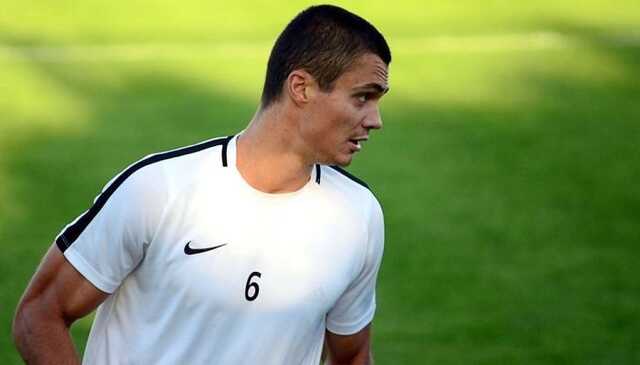 Колишній футболіст збірної України переїхав жити та працювати до Росії