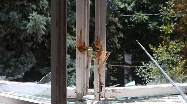 Обстріл Нікополя: окупанти вдарили по річковому порту та залізничній колії