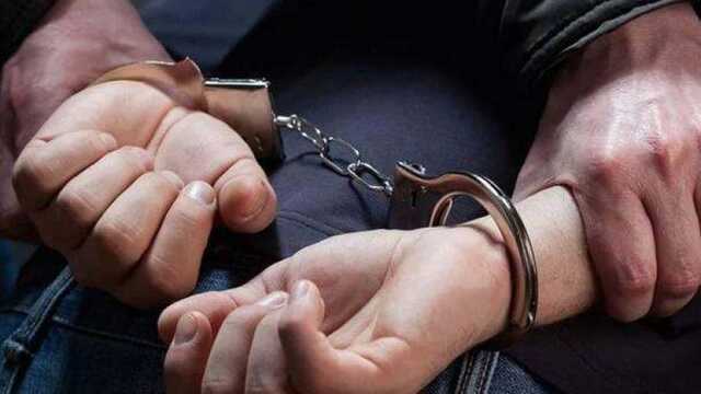 У Києві два ділки торгували зброєю, боєприпасами та наркотиками