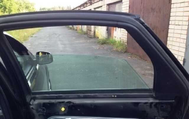 Звикають їздити з відчиненими вікнами: купівля авто з кондиціонером стала для росіян проблемою