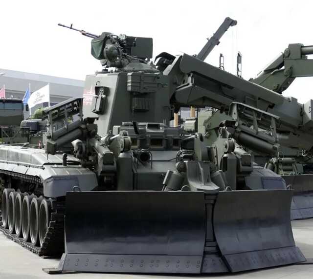 ЗСУ знищили інженерну машину ворога і кількох окупантів: результат роботи показали на фото