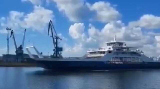 З російського Єйська до захопленого Маріуполя запустили регулярний пором для перекидання вантажів