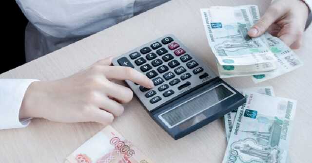 У Росії знизилися реальні зарплати, а роботу доводиться шукати більш ніж пів року – Росстат