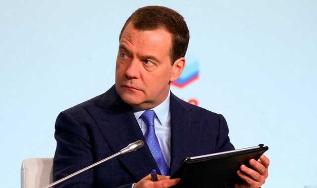 У порядку похмільного марення: Медведєв розтікся в порожніх мріях про розпад України