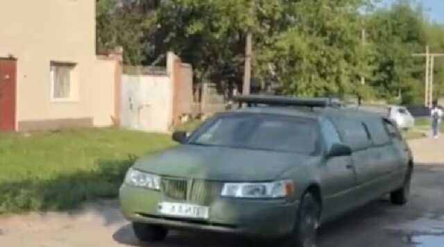 В Україні роз’їжджає «лімузин перемоги»