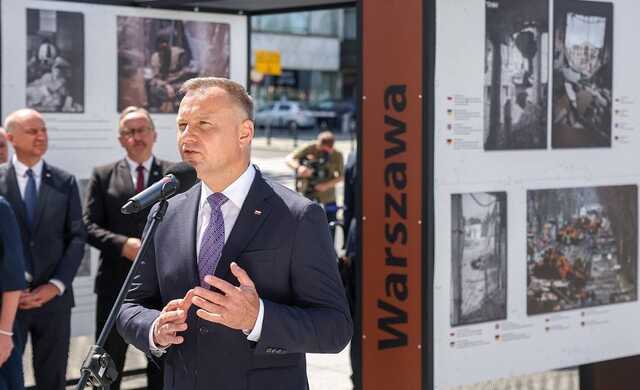 Дуда порівняв росіян у Маріуполі з німецькими нацистами у Варшаві: однакове звірство