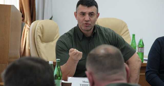 ЗМІ показали, як Тищенко піариться на війні, роз’їжджаючи Європою