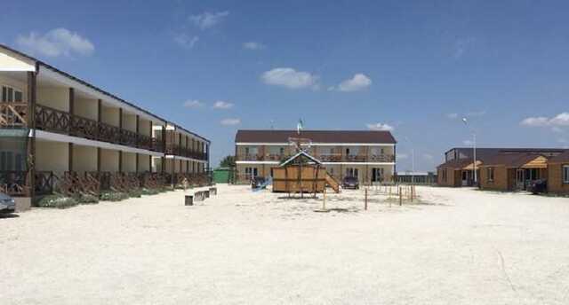 Як зараз виглядає база відпочинку у Кирилівці, яку захопили рашисти