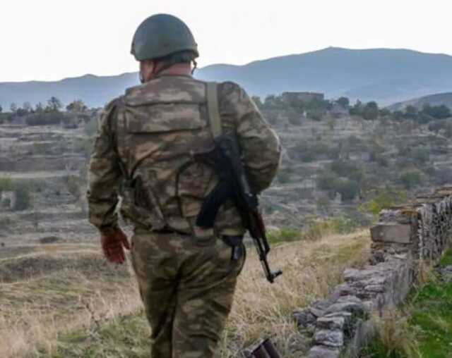 На кордоні Азербайджана і Вірменії ідуть бої, є вбиті і поранені