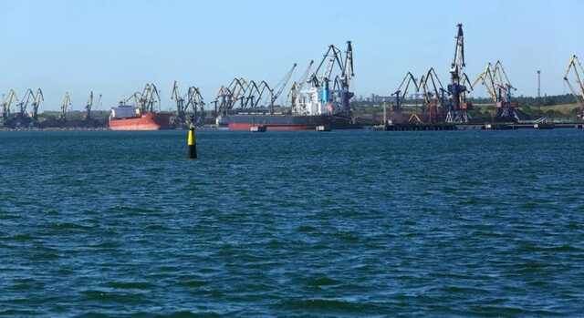 Порт Южный потерял 120 млн гривен из-за сорванных дноуглубительных работ