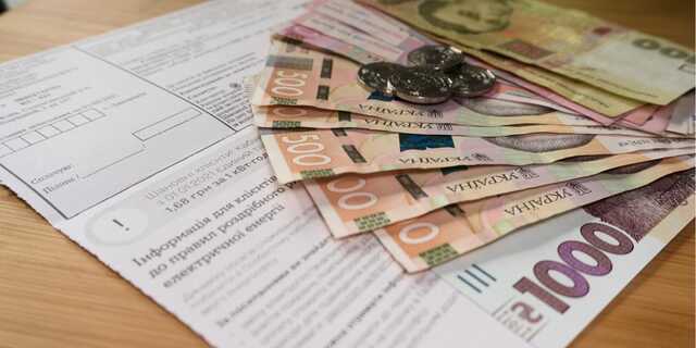 Зеленський просить скасувати на час війни комуналку в областях, де йдуть бої