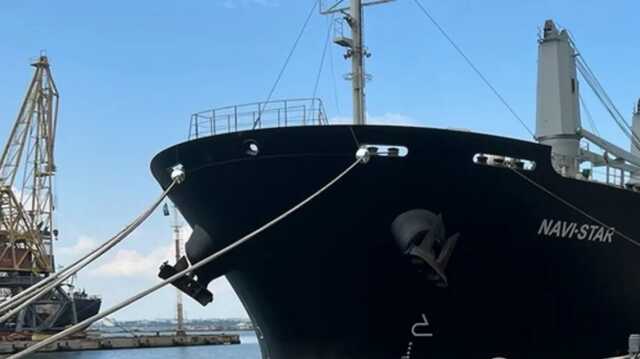 Ще два судна залишили українські порти: дозволили вивозити кукурудзу