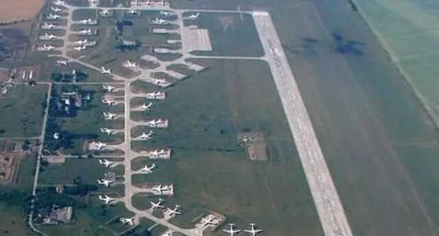 Війська РФ влаштували ротацію під Мелітополем після ударів ЗСУ по аеродрому – ЗМІ