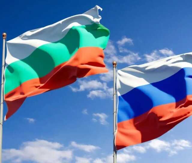 Болгарія призупинила видачу росіянам туристичних віз та віз для власників нерухомості