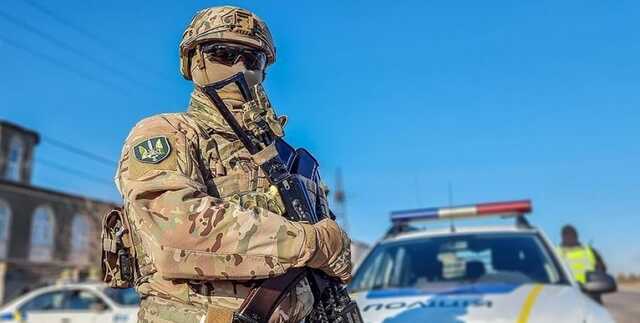 Ходять квартирами, дивляться телефони: в облраді розповіли, як у Миколаєві шукають зрадників