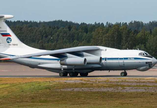 У Гомель знову прилетів російський Іл-76: міг привезти ракети для С-300