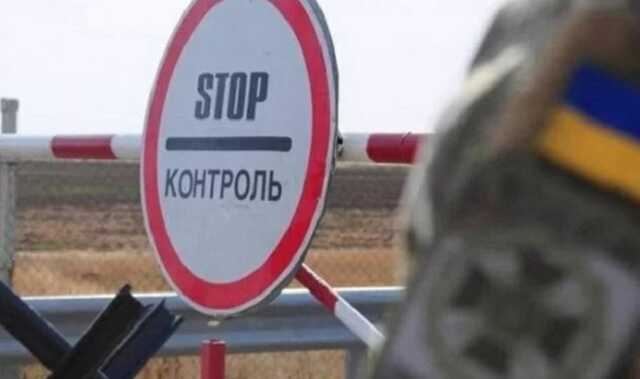 В Киеве пьяный угонщик врезался в блокпост