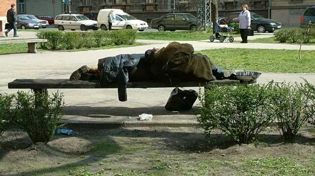 У Путіна розплющились очі, він скаржиться на проблеми алкоголізму та бідності в РФ