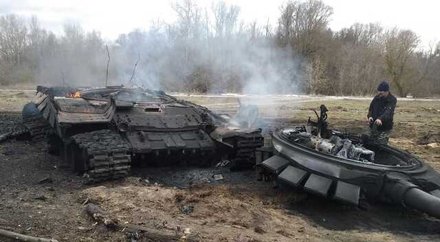 Окупанти стрімко втрачають військову техніку у Луганській області, - СтратКом