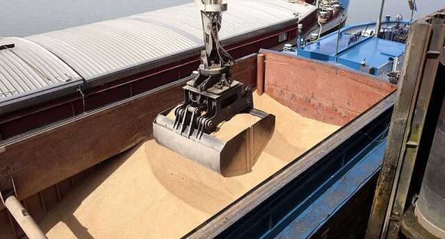 Министр аграрной политики призвал спокойно отнестись к случаям отказа от украинского зерна