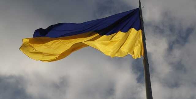 Украинец увидел сине-желтый флаг на доме американца и встретил своих земляков