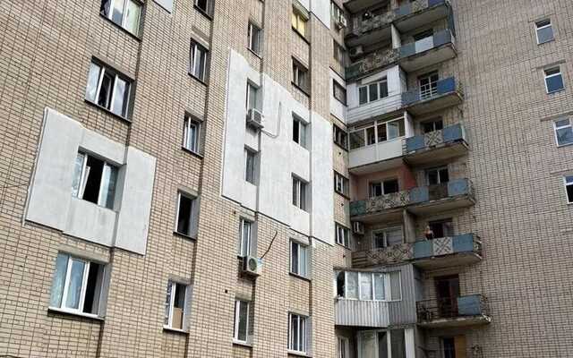 В Николаевской области вражеские снаряды повредили гостиницу, учебное заведение, гаражи и дома