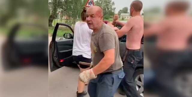 "Кримінальне чтиво" на Рівненщині: депутат райради двічі вдарив сокирою "атошника", — ЗМІ