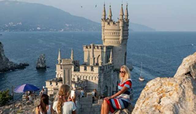 Російські туроператори заявили про зниження турпотоку до Криму на 50%