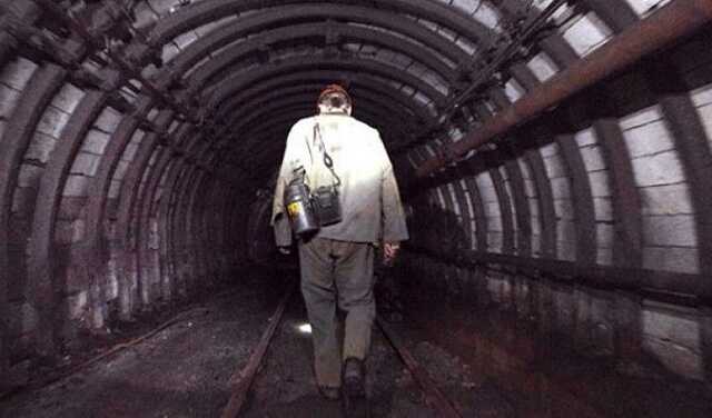 Мужчин отправили на фронт. В оккупированном Должанске уголь добывают женщины