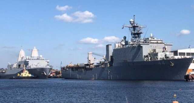До Латвії прибули два військові кораблі США з морськими піхотинцями