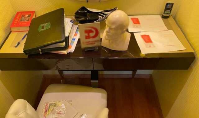 Киянину повідомили про підозру в пропаганді комуністичного режиму