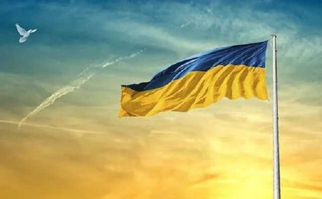 Над оккупированным Мариуполем 24 августа силы сопротивления подняли украинский флаг