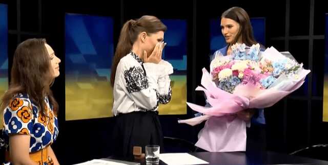 "Зло не сломает любовь": боец ВСУ сделал предложение девушке в прямом эфире