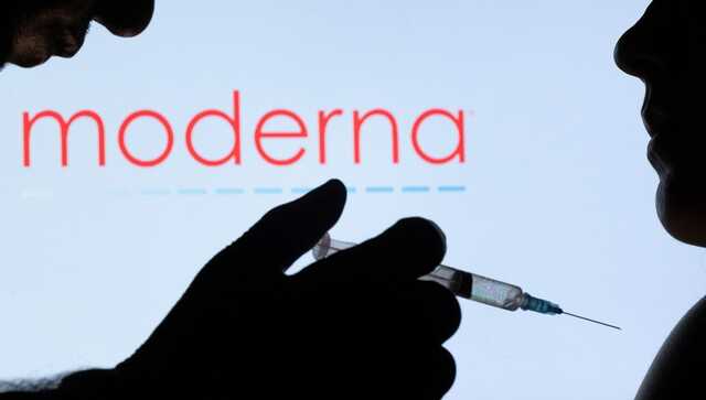 Moderna     Pfizer  BioNTech