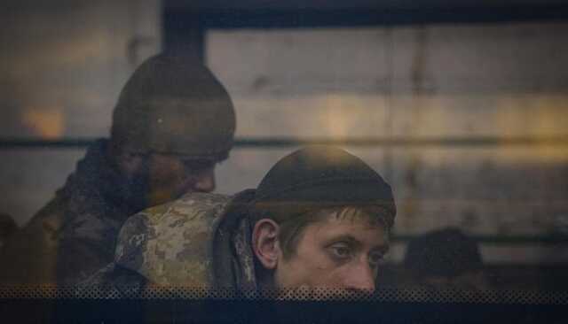 Україна отримала першу партію листів від бійців у російському полоні