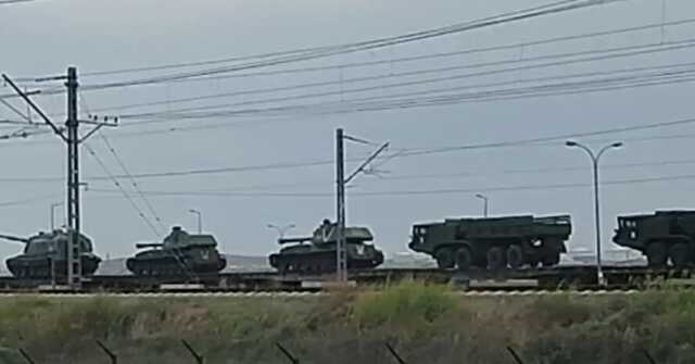 До окупованого Криму їде ешелон із важкою технікою армії РФ, - ЗМІ