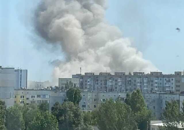 У Новій Каховці пролунали вибухи: в мережі повідомили про удар по базі окупантів