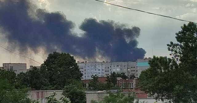 Злетів на повітря: склад РФ у Новій Каховці повністю знищено