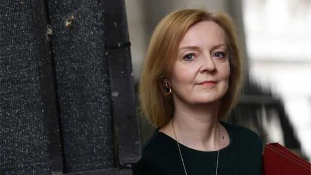 Лідер прем’єрських перегонів у Британії Трас має намір оголосити Китай загрозою нацбезпеці королівства