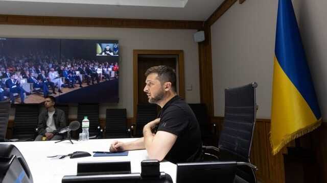 "Гнатимемо їх до кордону": Зеленський записав вечірнє звернення