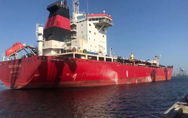 Босфор открыт: севшее на мель судно с украинским зерном продолжило путь