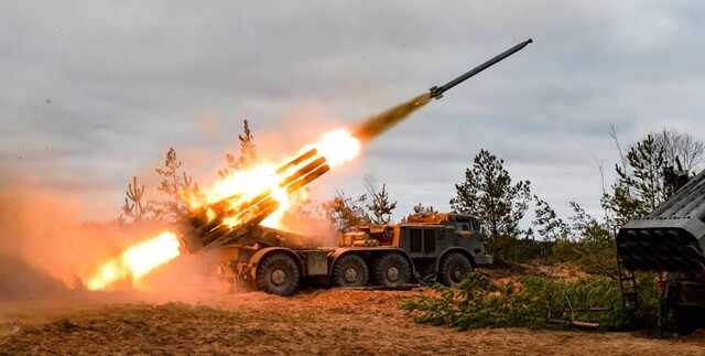 Россия готовится запускать ракеты с дешевыми дронами-"глушилками". Как они могут помешать ВСУ