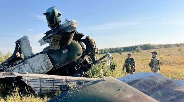 У мережі показали уламки знищеного біля Гуляйполя російського вертольота Мі-28