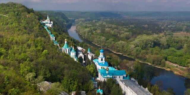 Зі Святогірської Лаври провели чергову евакуацію