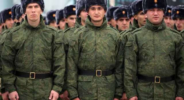 Росія примусово переводить строковиків на трирічний контракт, - Генштаб